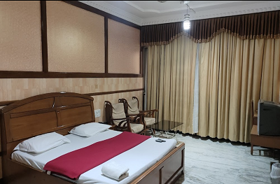 Hotel Adhiyamaan Palace Dharmapuri